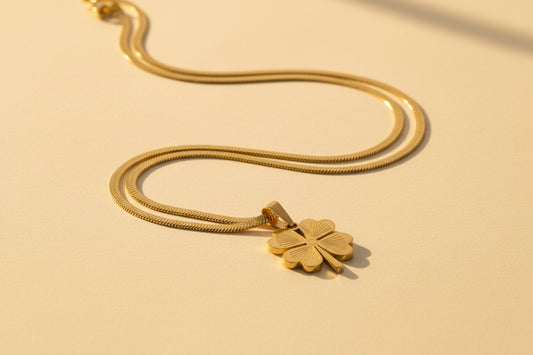 Clover Snake Necklace