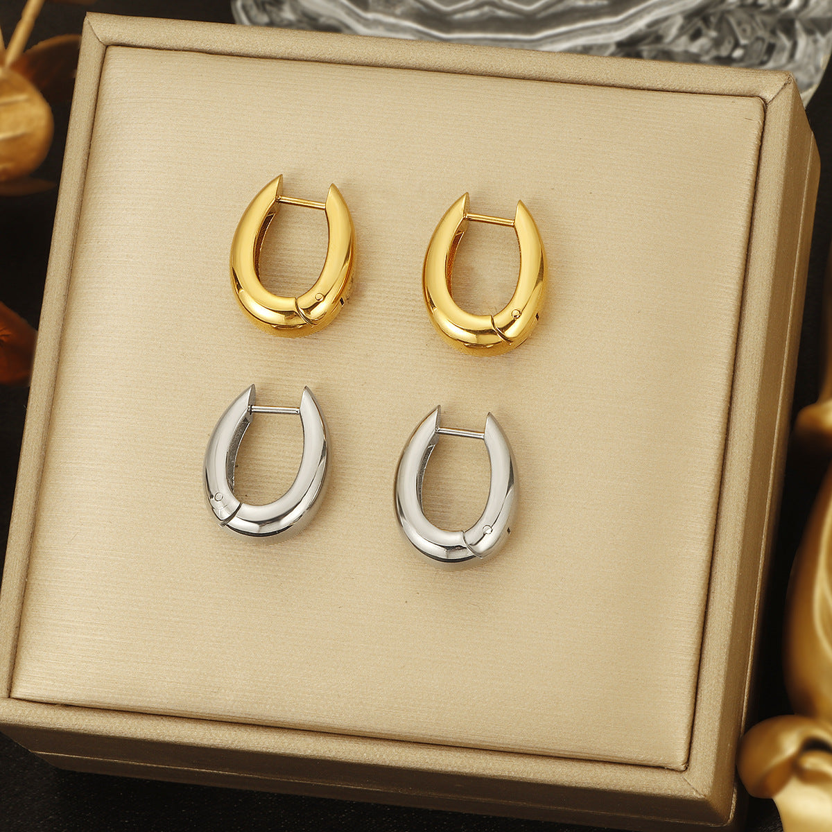 Thick Oval Hoop