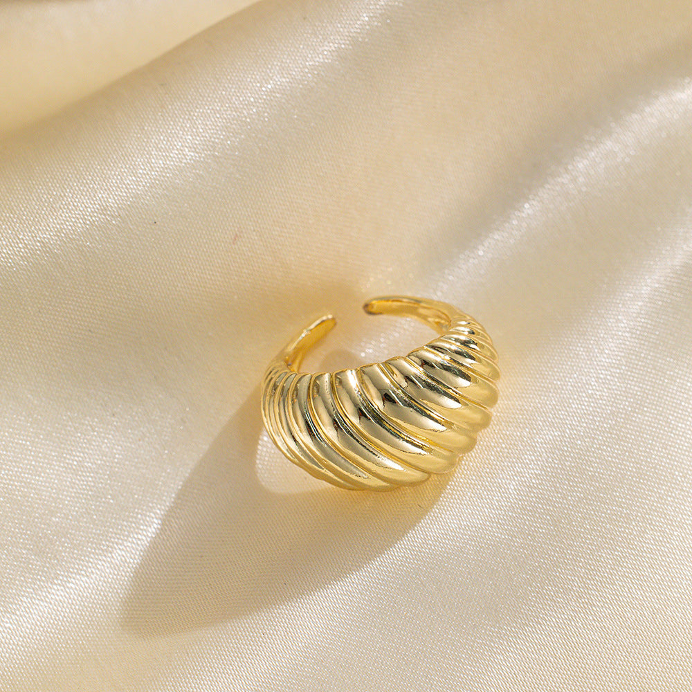 Croissant Ring