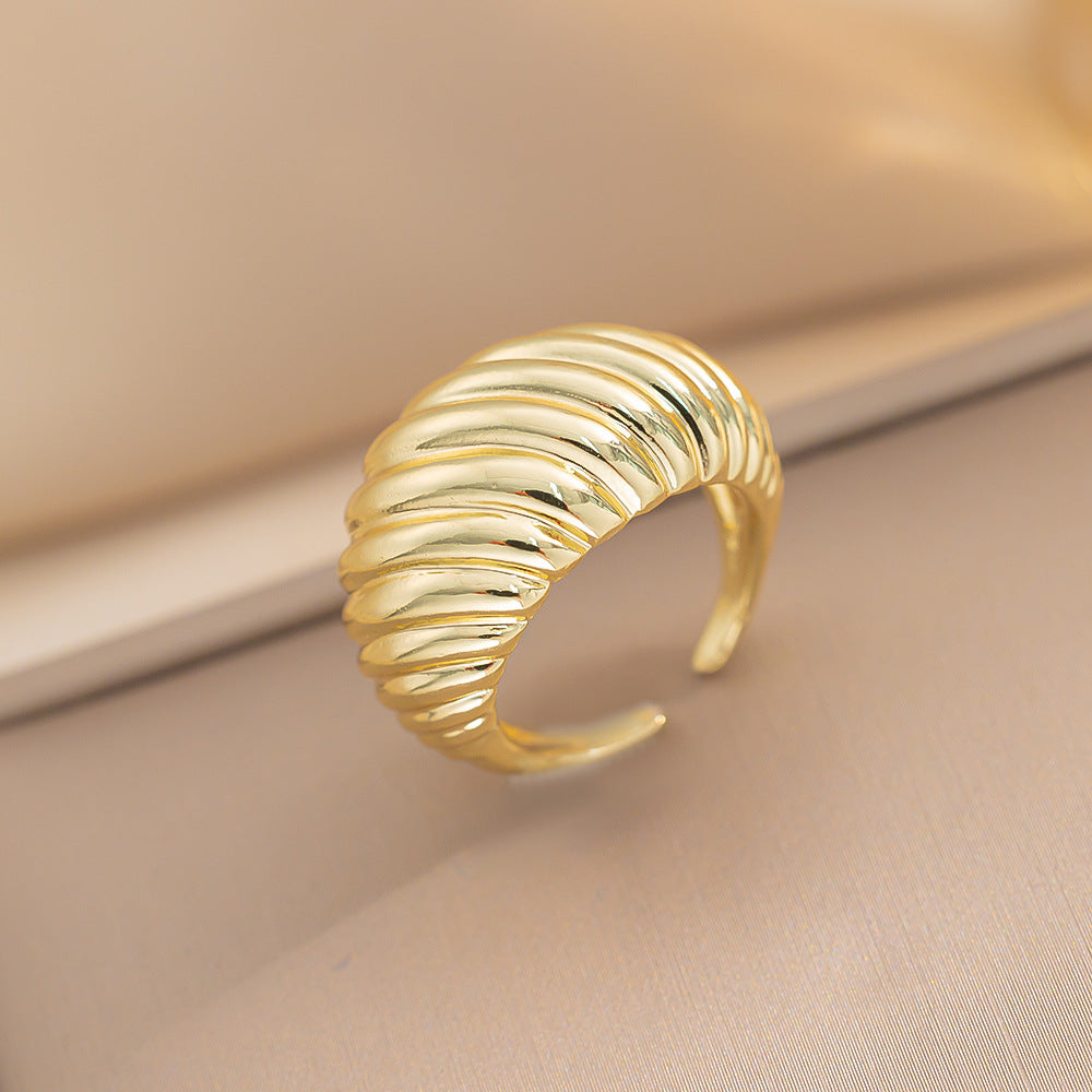 Croissant Ring