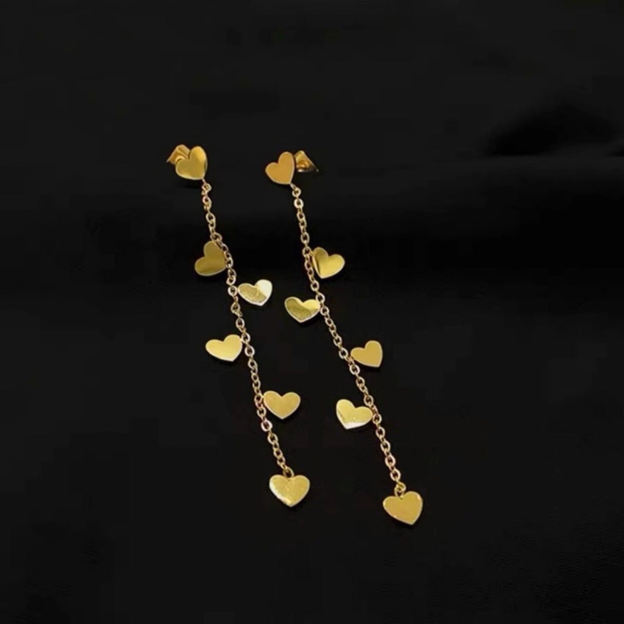 Dangle Heart Stud