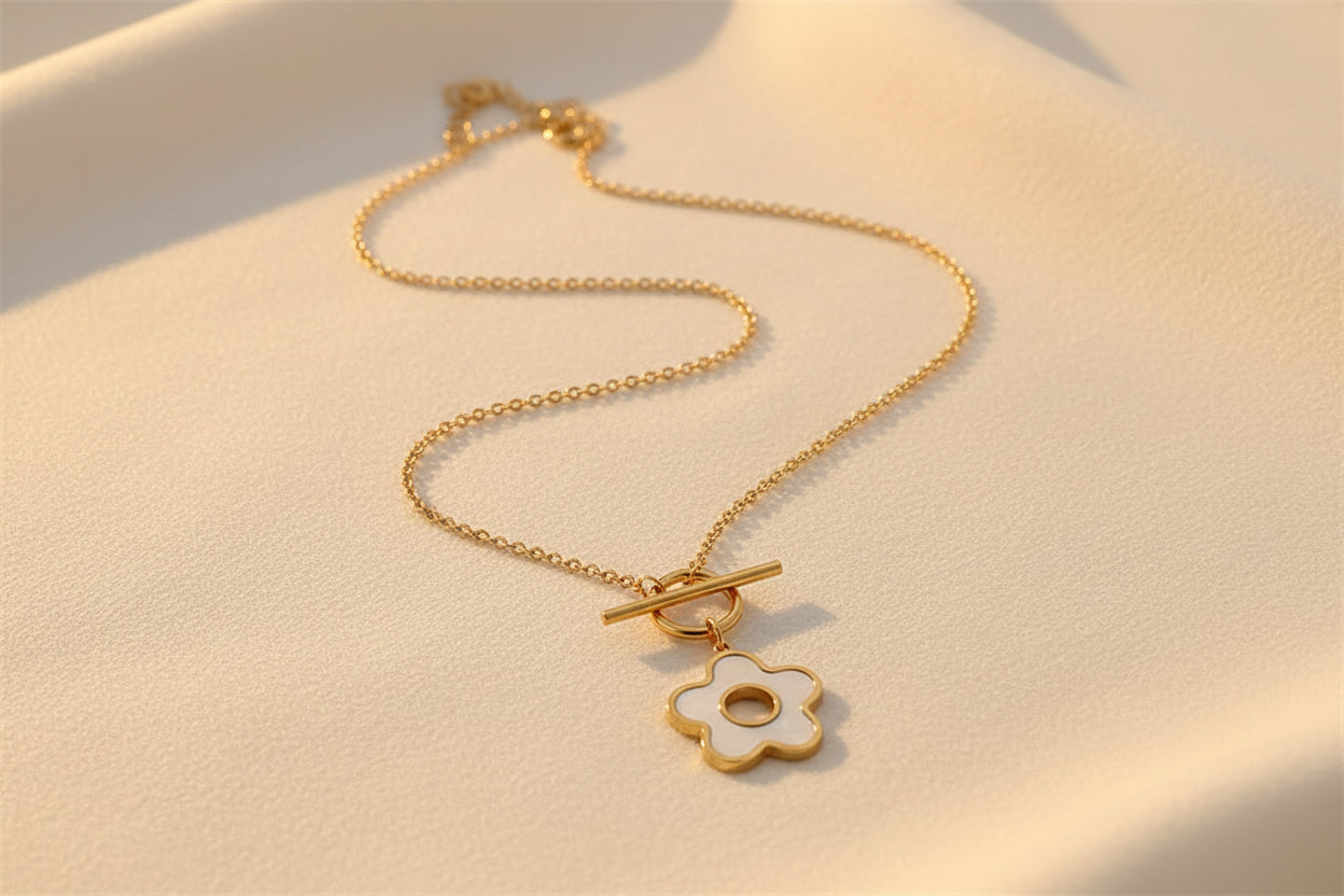 Flower Interlocking Necklace