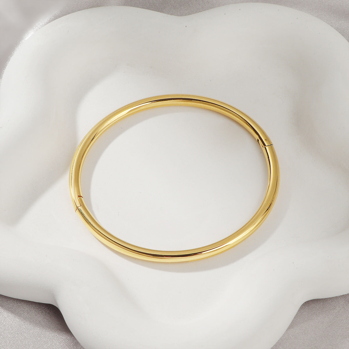 Rounded Bangle