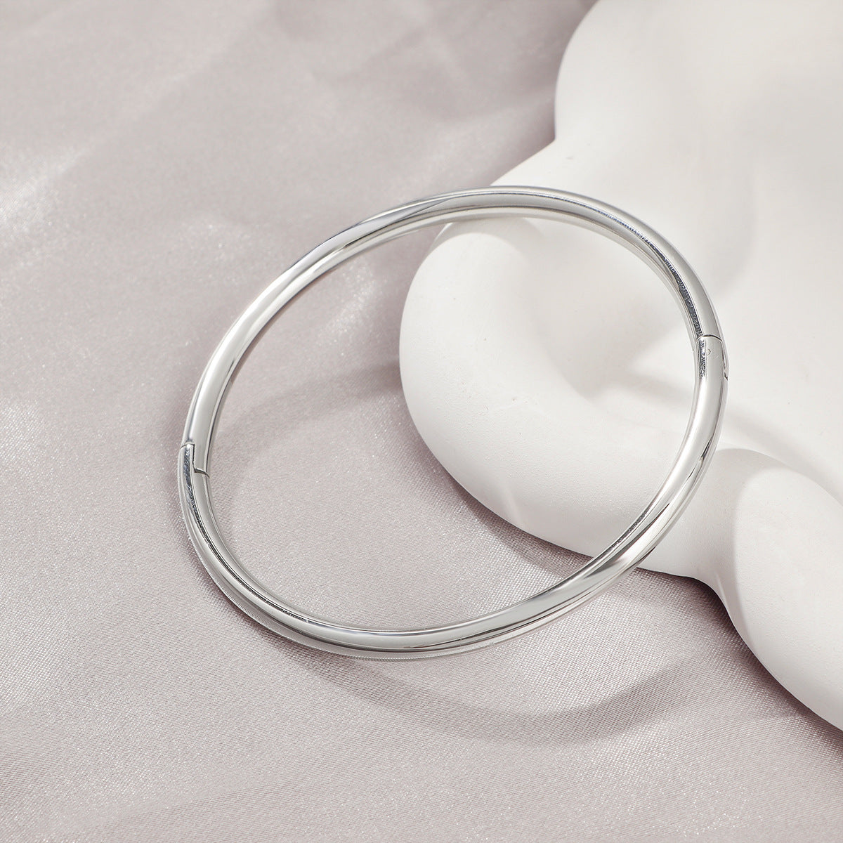 Rounded Bangle