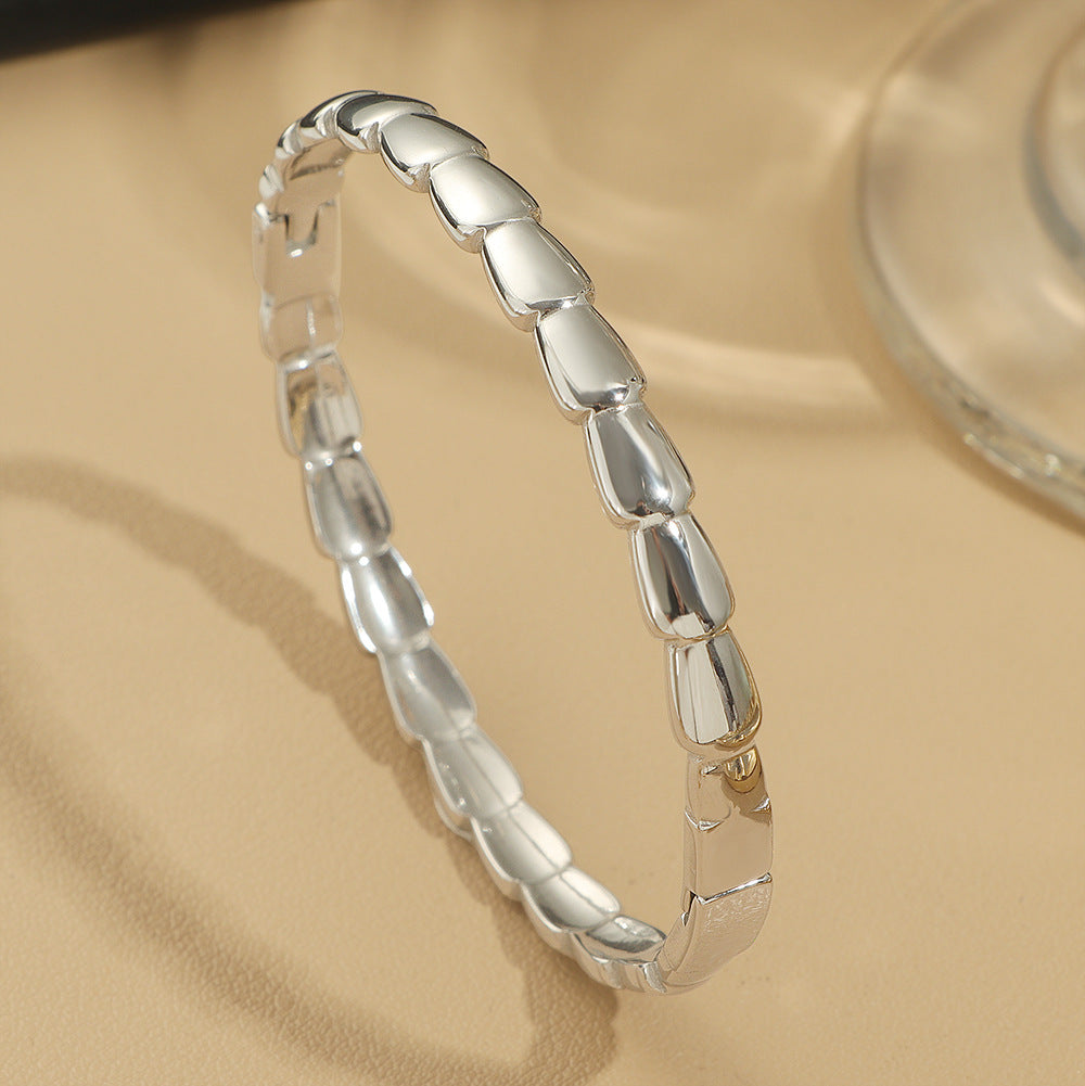 Serpentis Bangle
