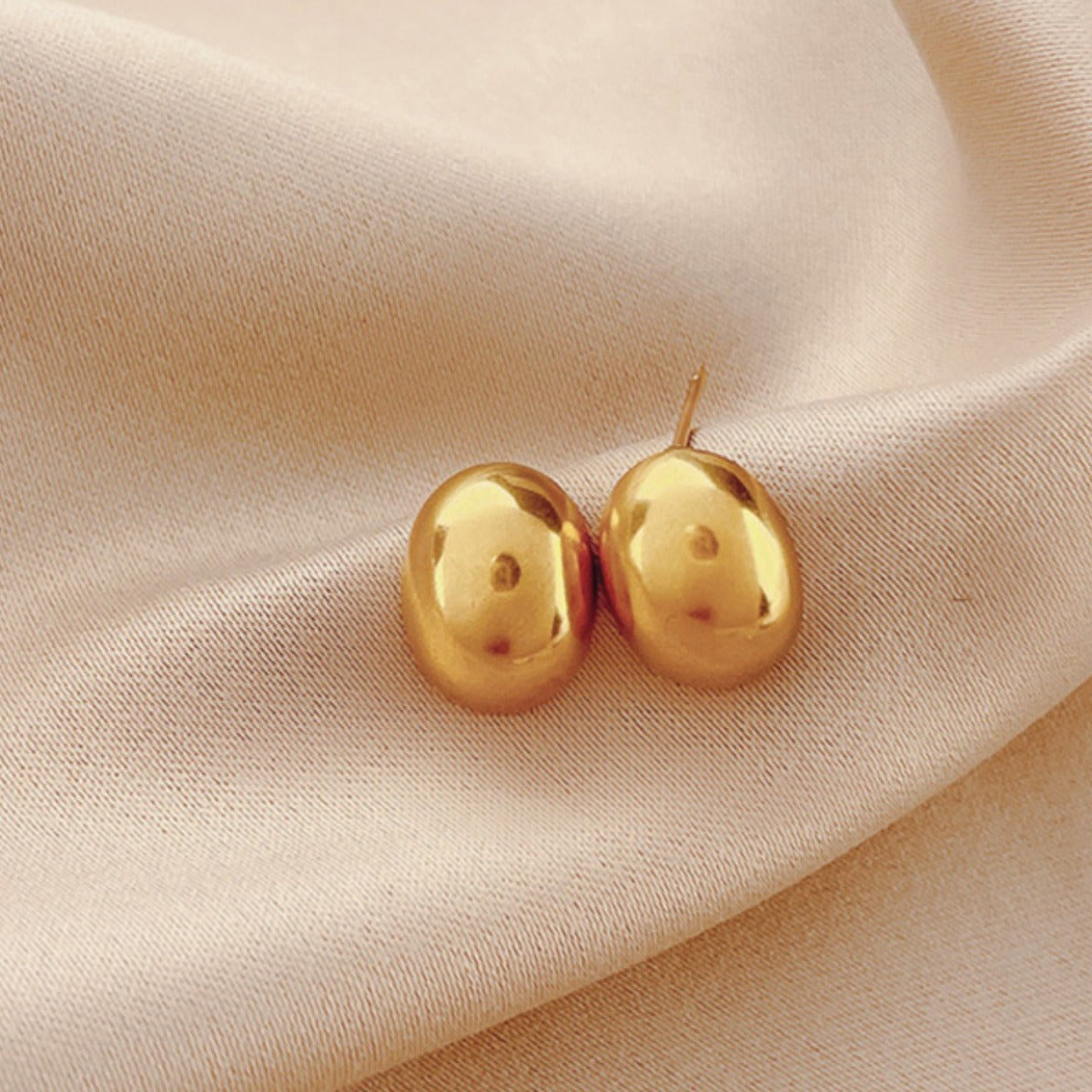 Bean Stud Earring