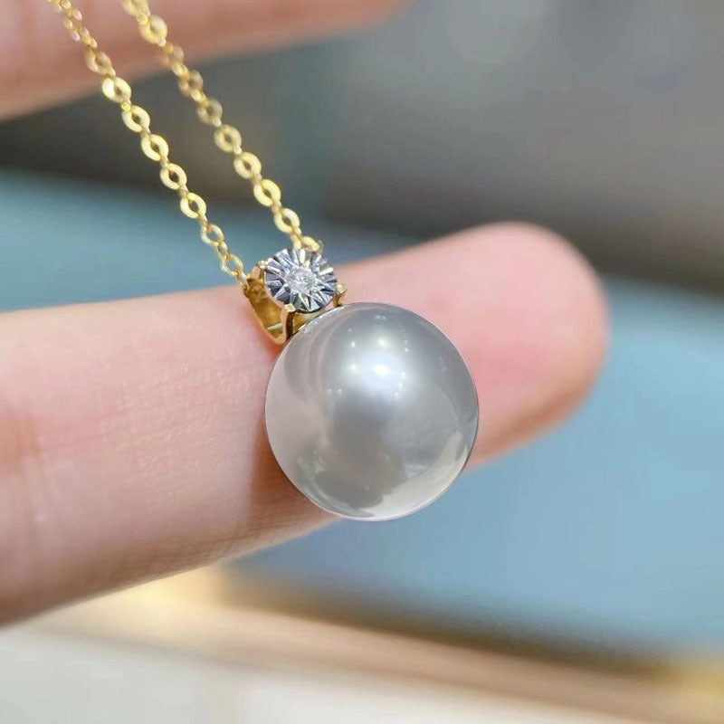 Pearl Pendant Necklace