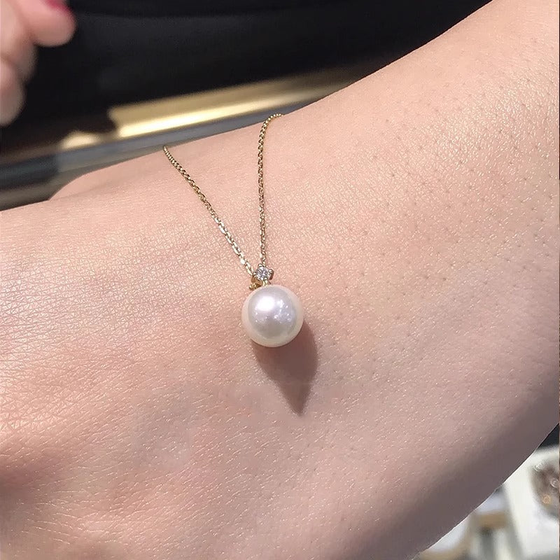 Pearl Pendant Necklace