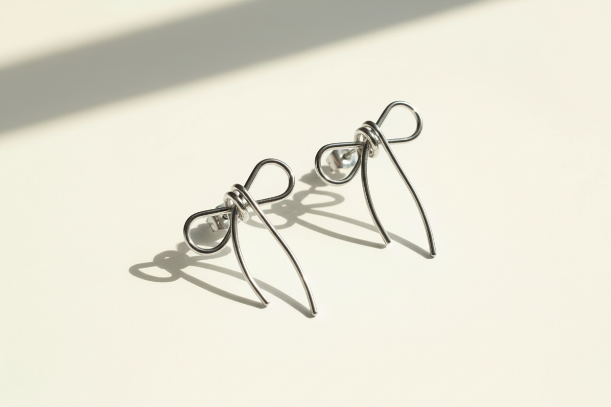Thin Bow Dangle Stud
