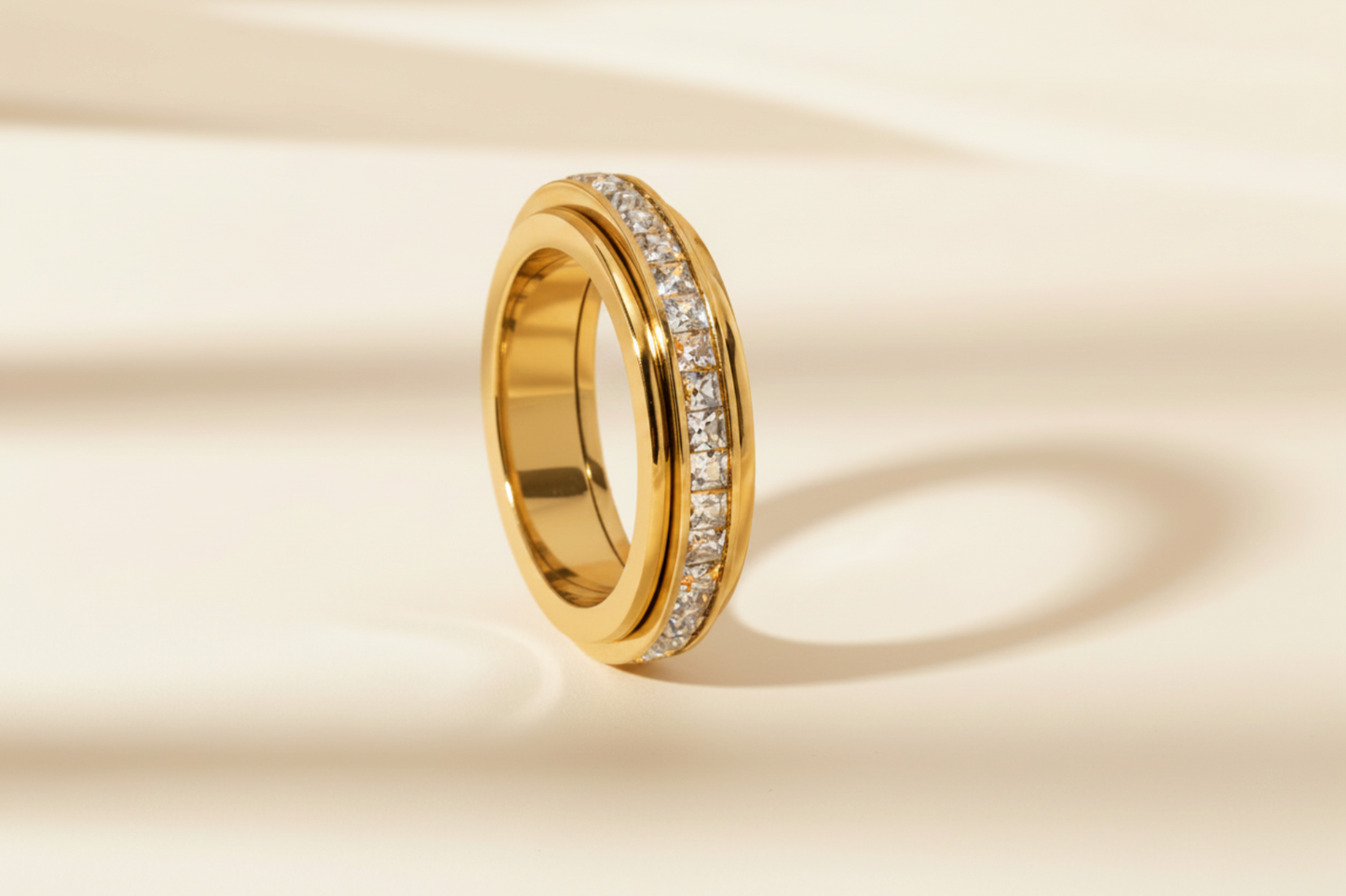 Revolve Ring