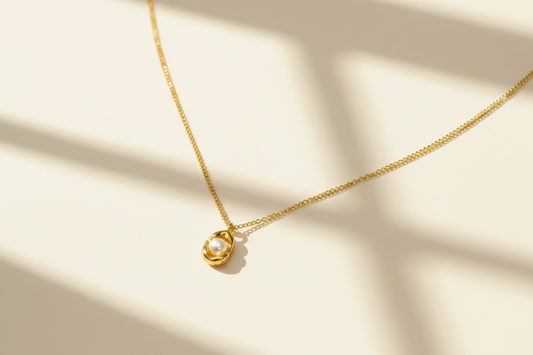 Cove Necklace