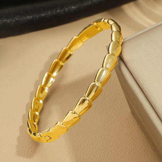 Serpentis Bangle