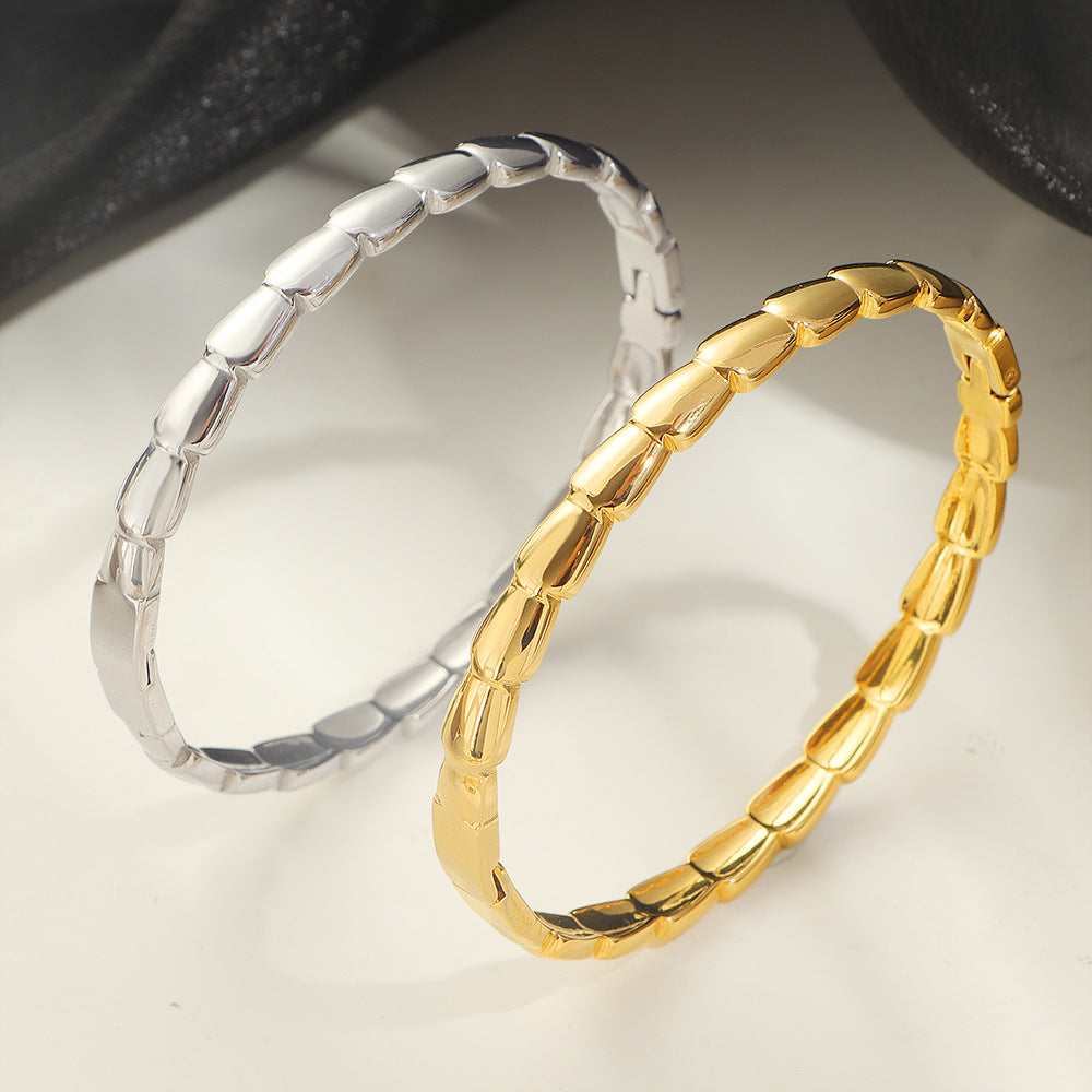 Serpentis Bangle