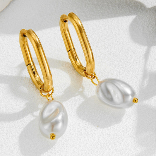 Pearl Oval Hoop