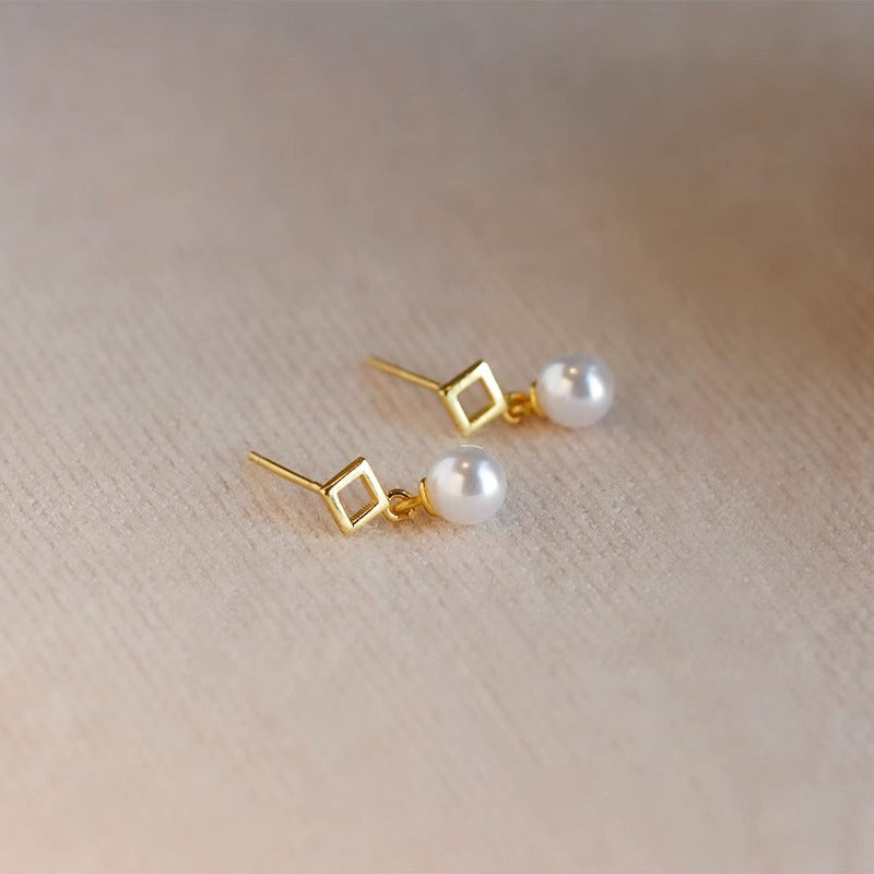 Diamond Dangle Peal Stud